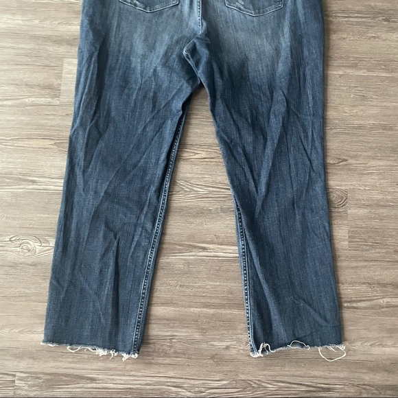 LANE BRYANT DISTRESSED STRAIGHT LEG RAW HEM JEANS - Picture 5 of 8